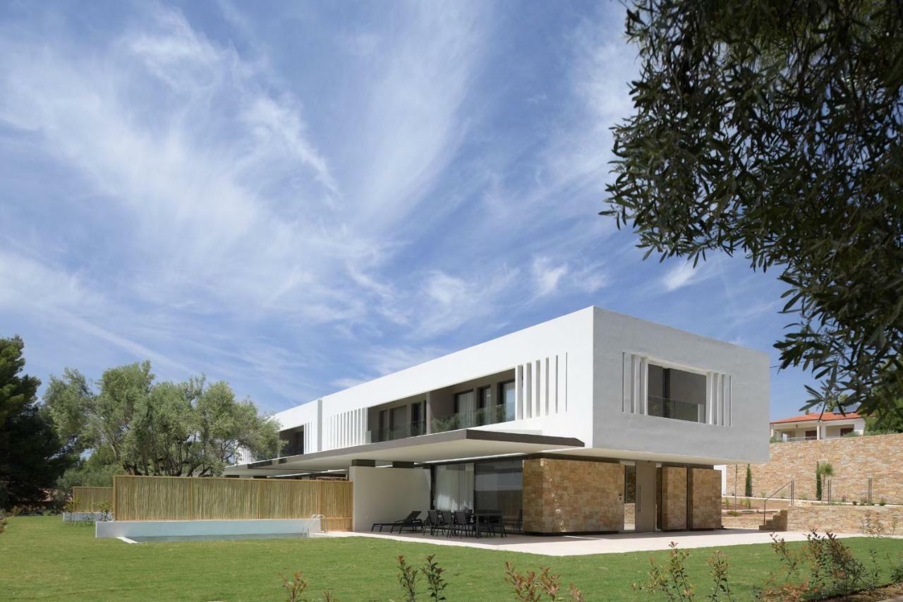 Amantes Villas And Suites Nikiti  Exterior photo